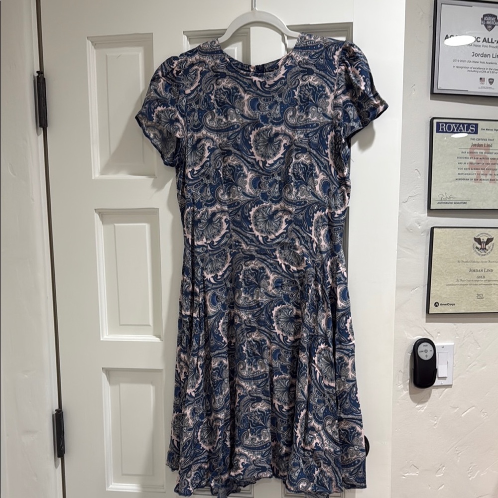 Dorothy Perkins Elegant Blue and Pink Patterned Dress